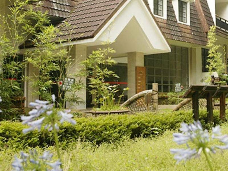 Howard Resort Xitou Lugu Exteriör bild