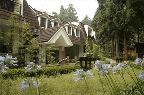 Howard Resort Xitou Lugu Exteriör bild
