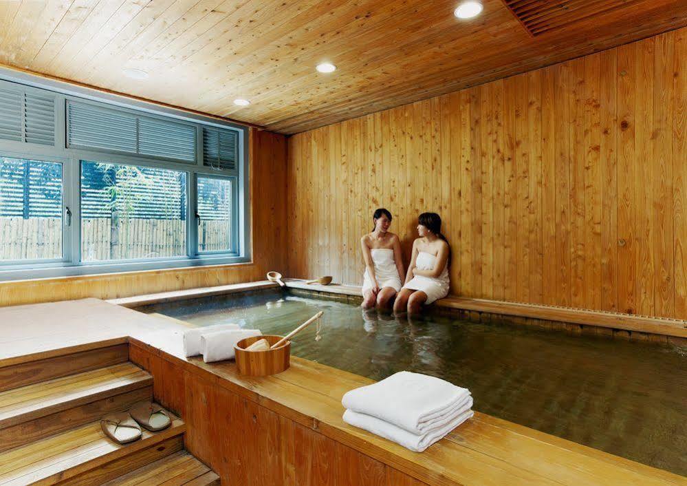 Howard Resort Xitou Lugu Exteriör bild